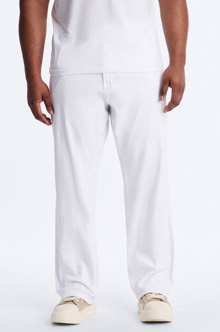 Clean Feel Straight Jean - White