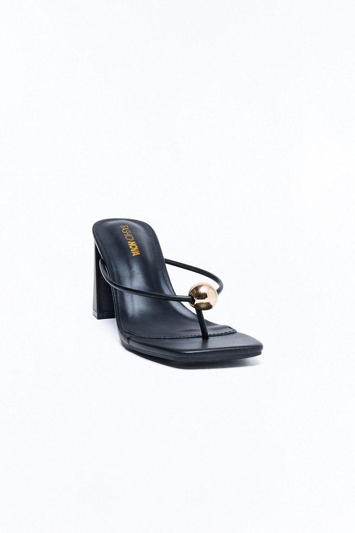 Venetian Hardware Thong Heels - Black