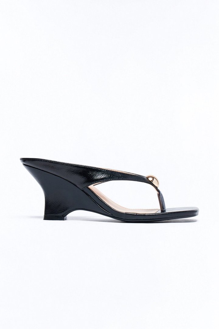 Nadine Thong Wedges - Black