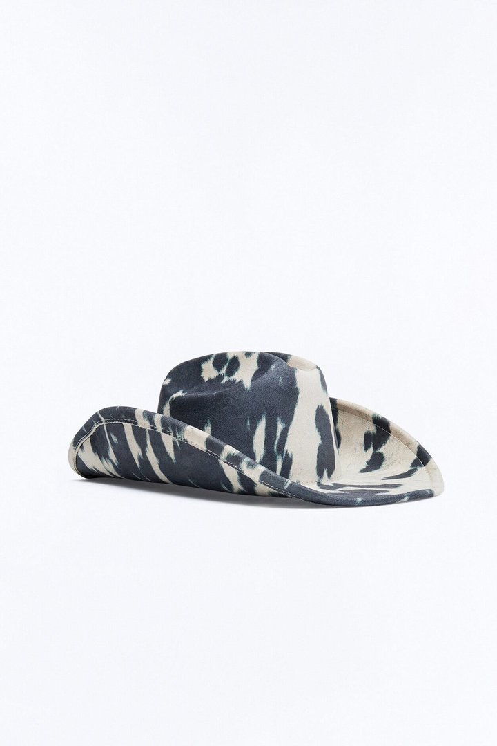 A Farm Boy's Heart Cowboy Hat - Black/combo
