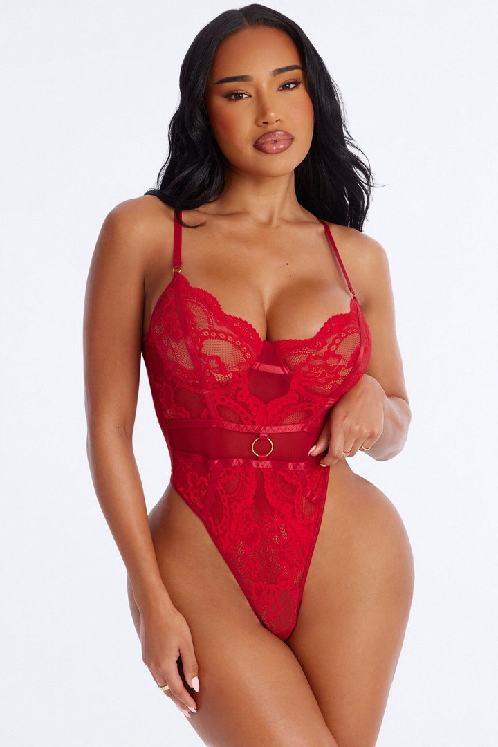 Keep Me Close Lace Boning Underwire Teddy - Burgundy