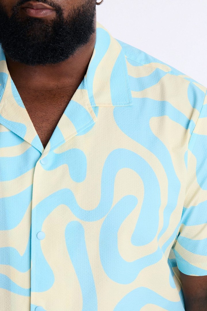 Relaxed Groovy Abstract Printed Seersucker Cuban Collar Button Up Shirt - Blue