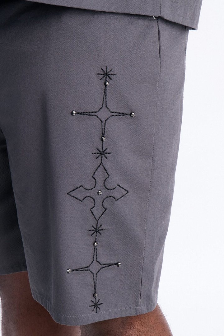 Relaxed Vatican City Stitched Embellished Short - Grey