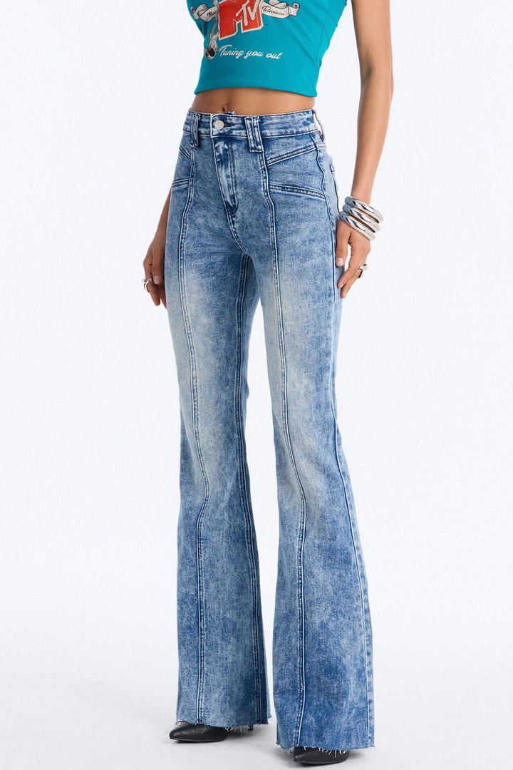 Can't Blame Them Stretch Flare Jeans - Medium Wash
