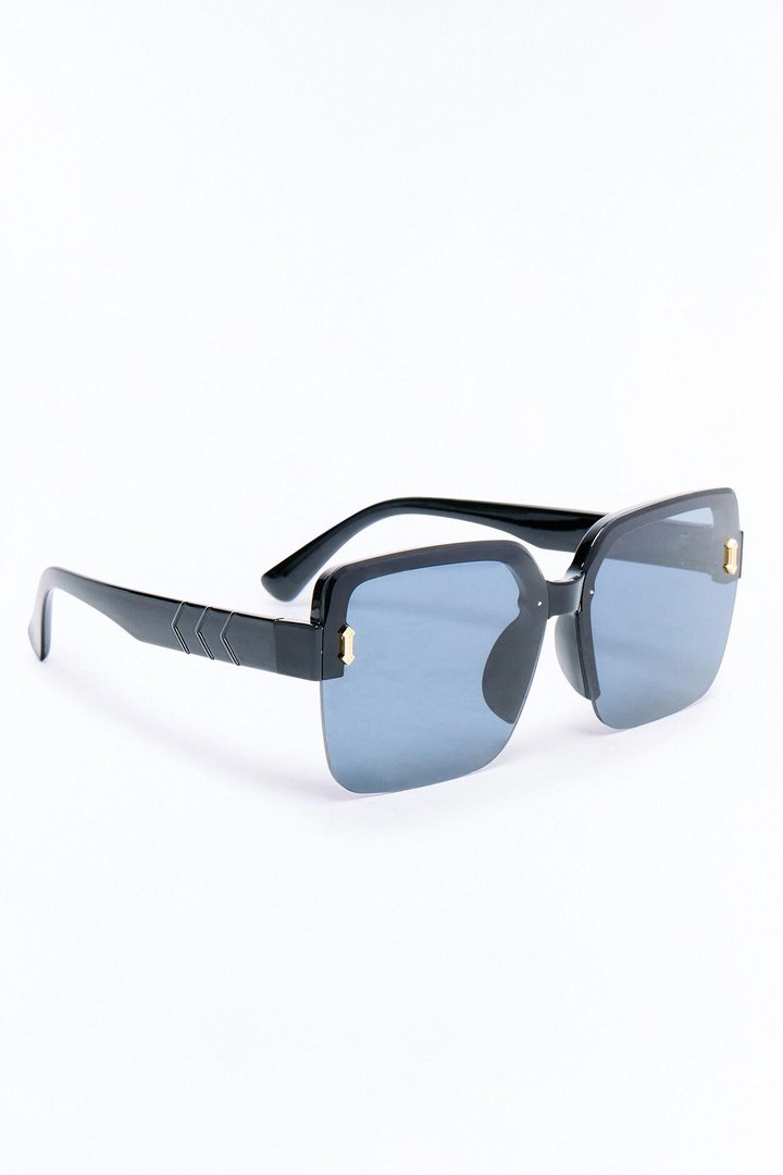 Wander Away Sunglasses - Black