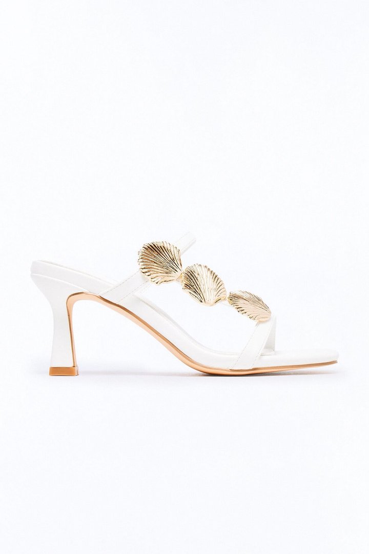 Ripple Hardware Seashell Heels - White