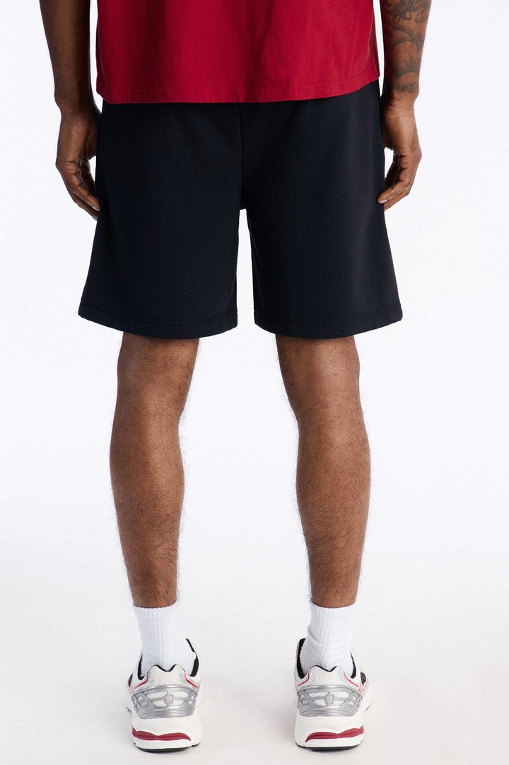 The City That Never Sleeps NYC Sweatshorts - Black