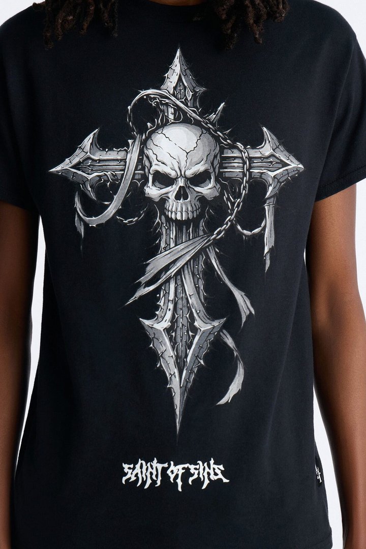 La Familia Cross And Skull Short Sleeve Tee - Black