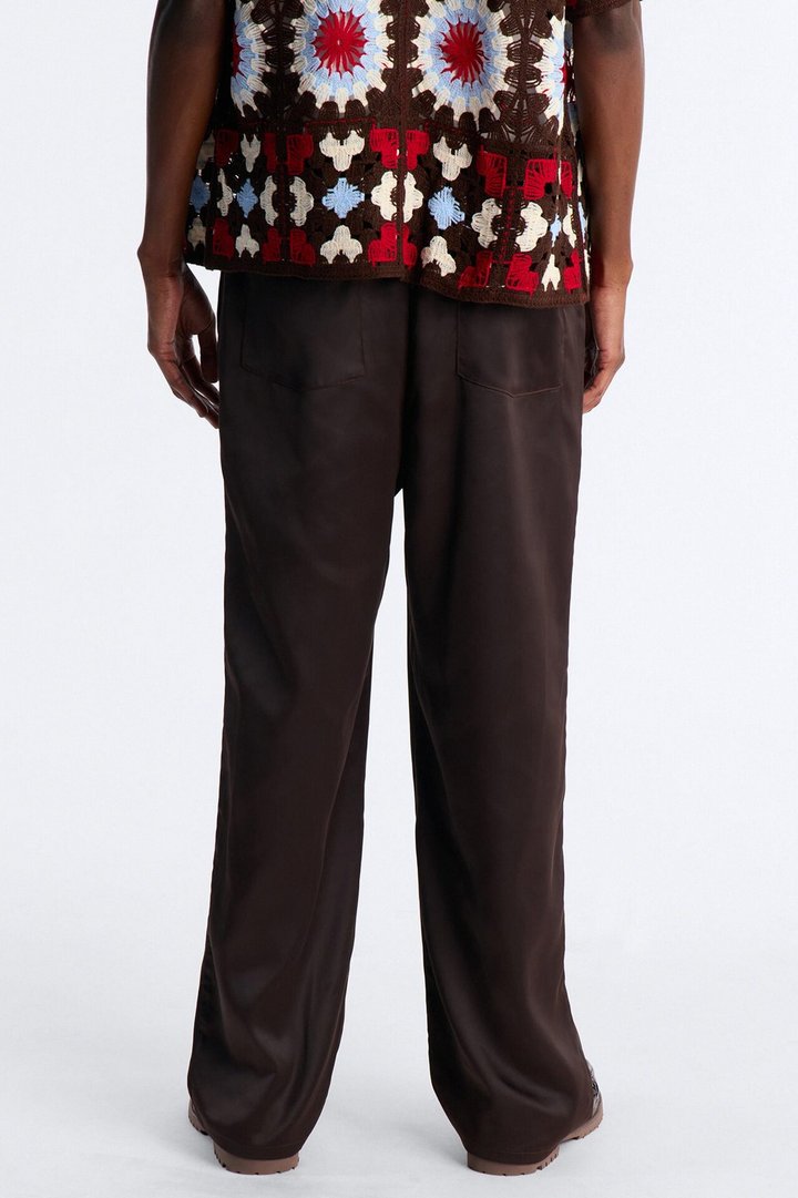 Relaxed Liquid Shadow Pleated Trouser - Brown