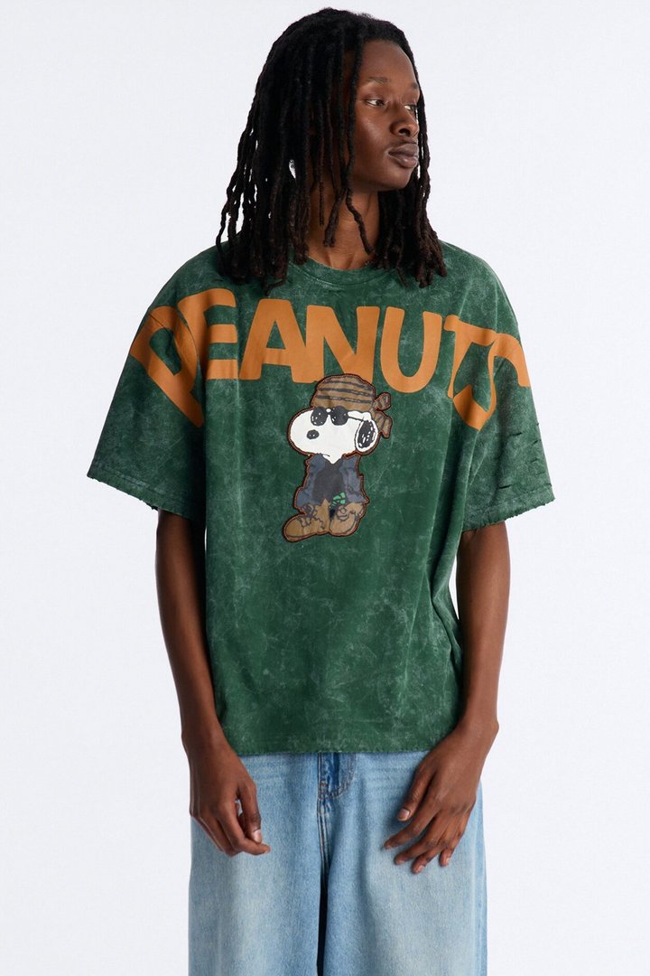 Peanuts Cool Vibes Graphic Short Sleeve Tee - Hunter Green