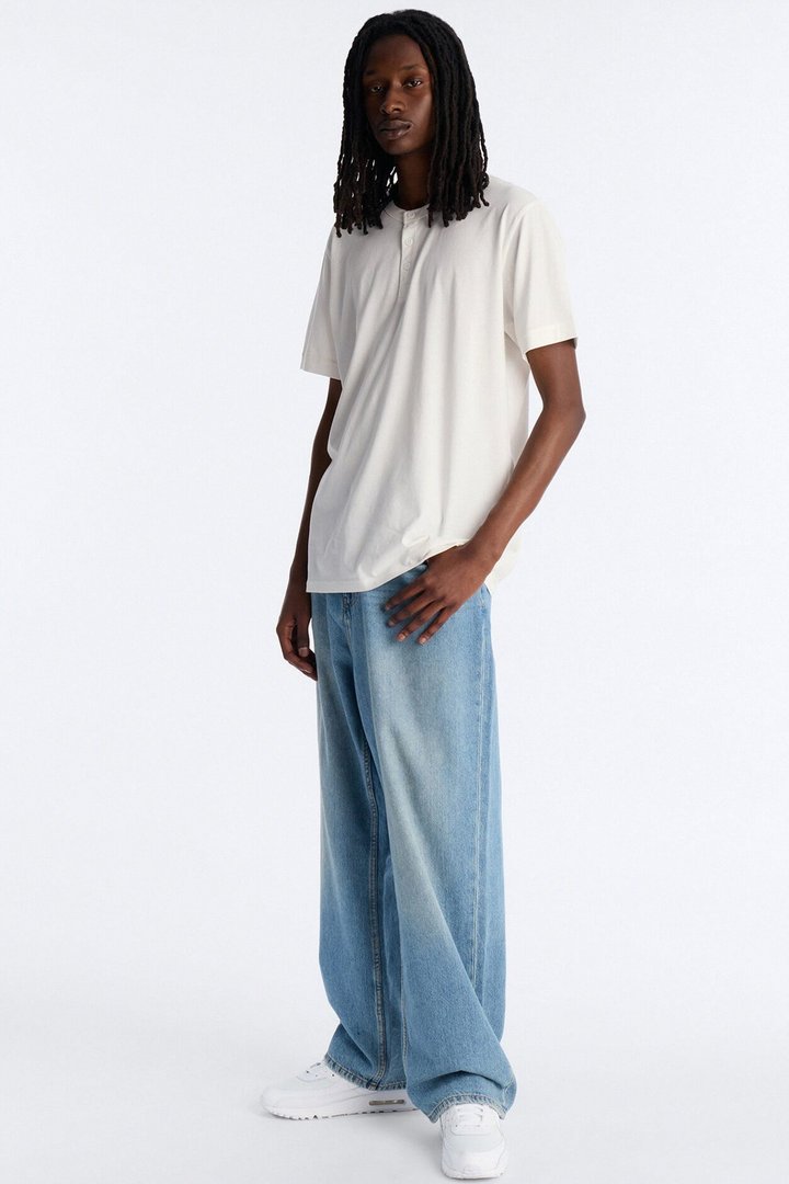 Your Everyday Classic Henley - White