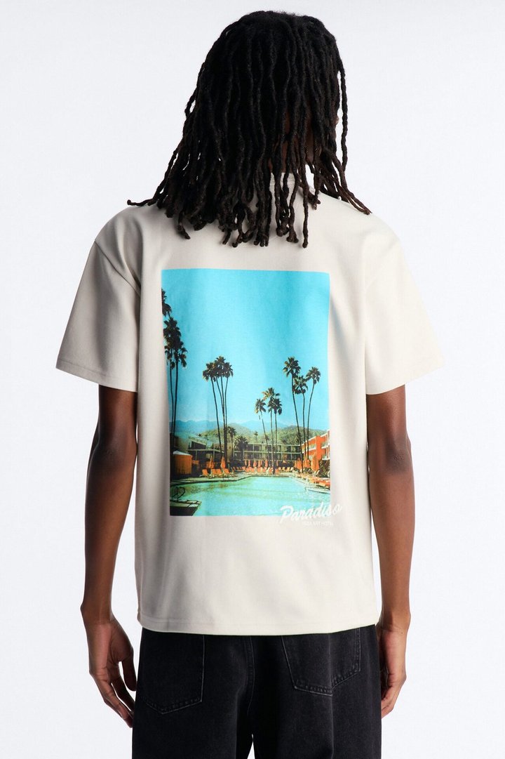 Paradise Hotel Poolside Short Sleeve Tee - Grey