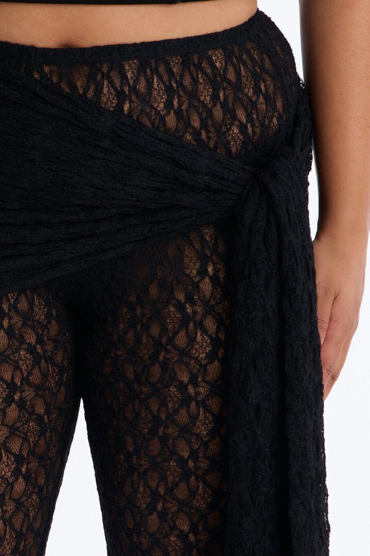 Emory Draped Tie Lace Capri Legging - Black