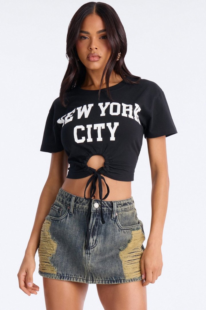 New York City Key Hole Cropped Tee - Black