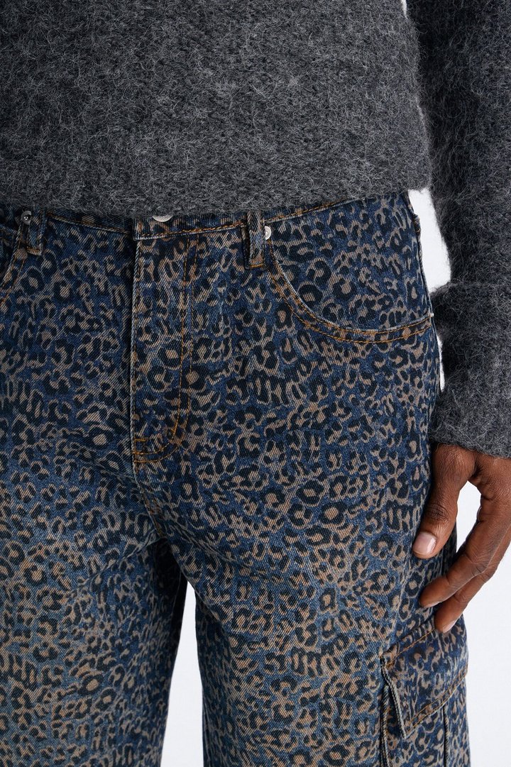 Snow Leopard Dusk Baggy Cargo Denim Short - Dark Wash