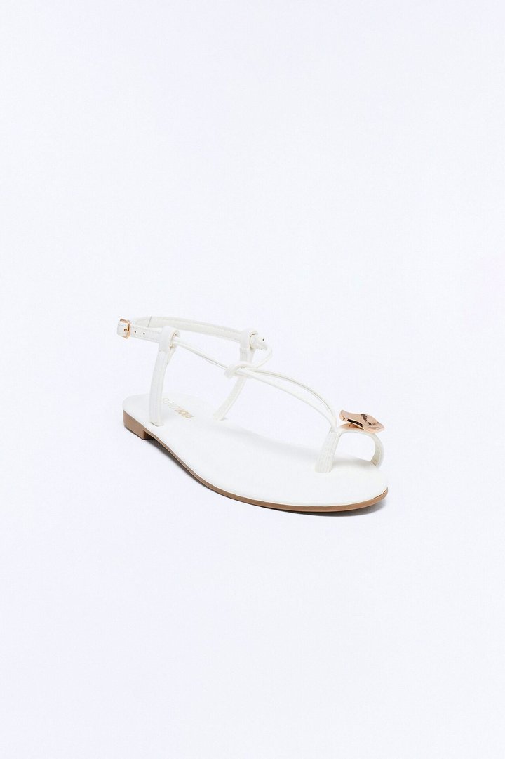 Summer Toe Ring Sandals - White