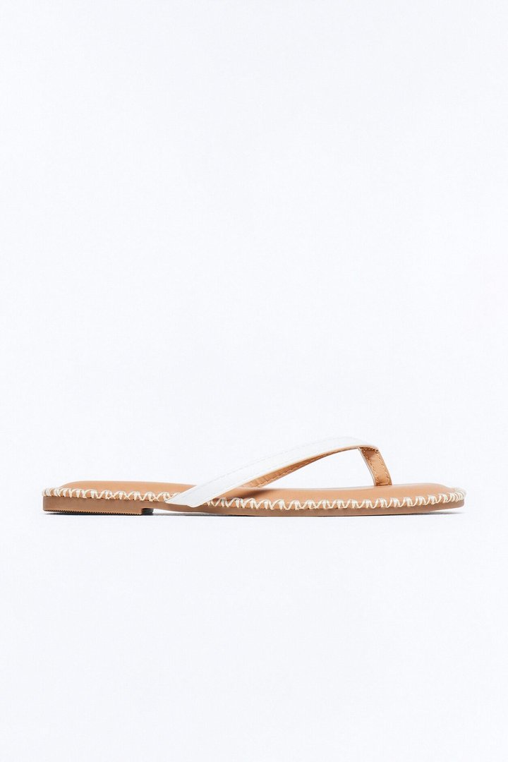 Kassidy Flip Flops - White
