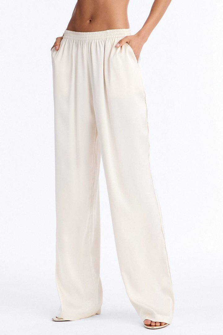 Teagan Low Rise Satin Wide Leg Pant 33″ - Ivory