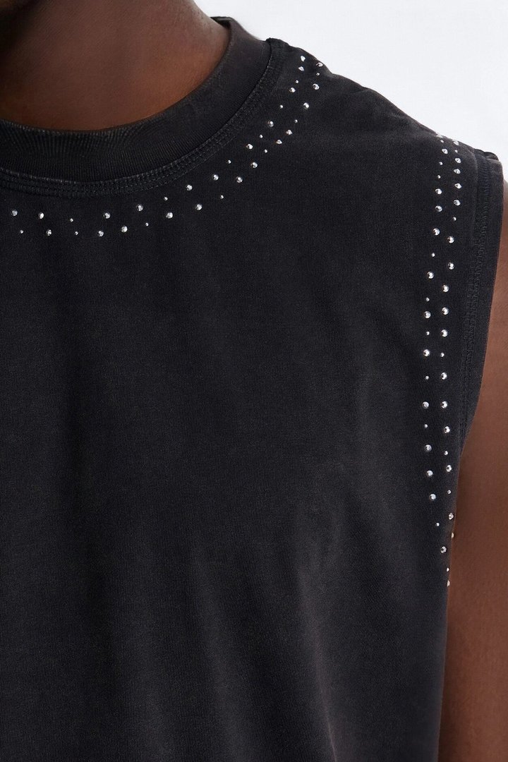 Boxy Cropped Caliber Muscle Tee - Black