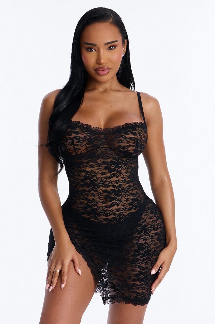 Carry Me Lace Underwire Babydoll - Black