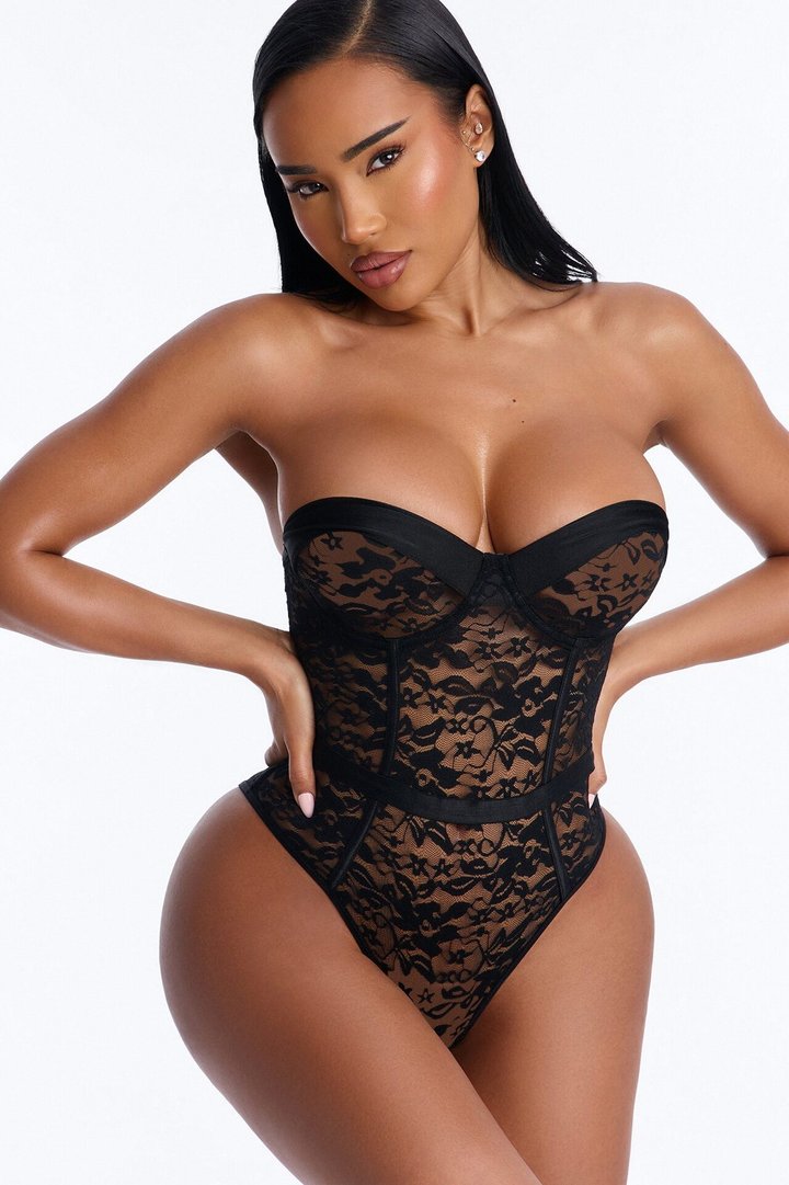 Show Me More Lace Underwire Teddy - Black