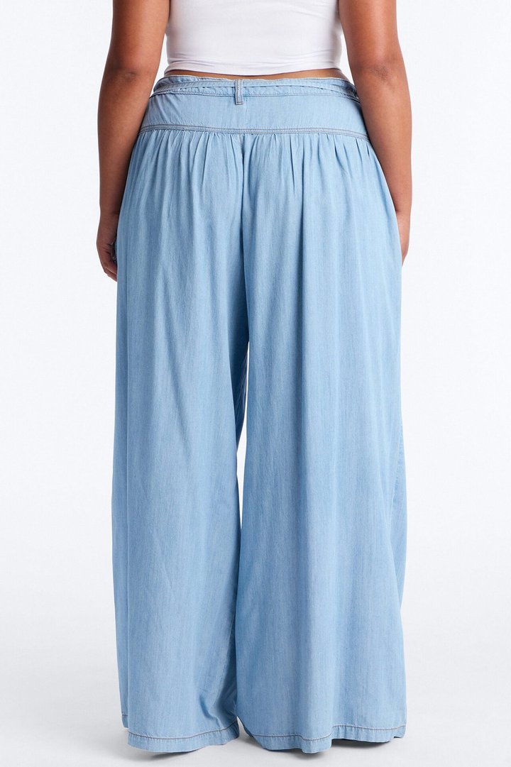 Golden Hour Chambray Tie Waist Pant 33″ - Light Wash