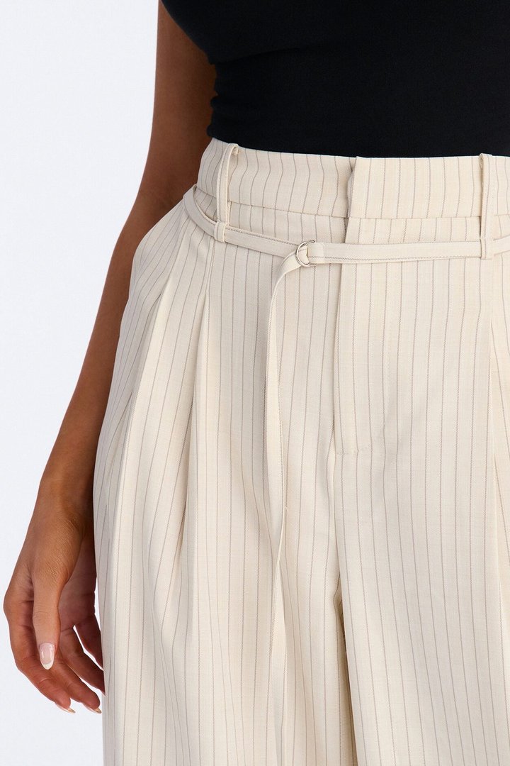 Old Money Feel Pinstripe Belted Trouser Pant 33″ - Beige