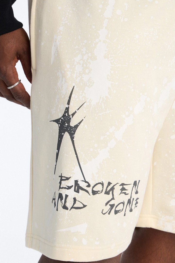 Broken And Gone Sweatshorts - Cream