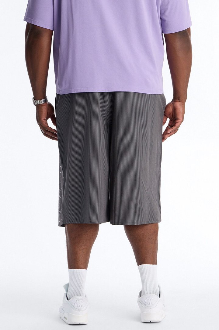 Baggy Center Stage Embellished Short - Grey