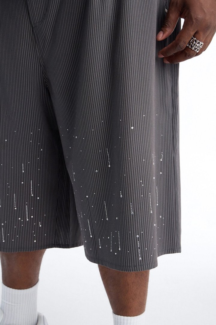 Baggy Center Stage Embellished Short - Grey