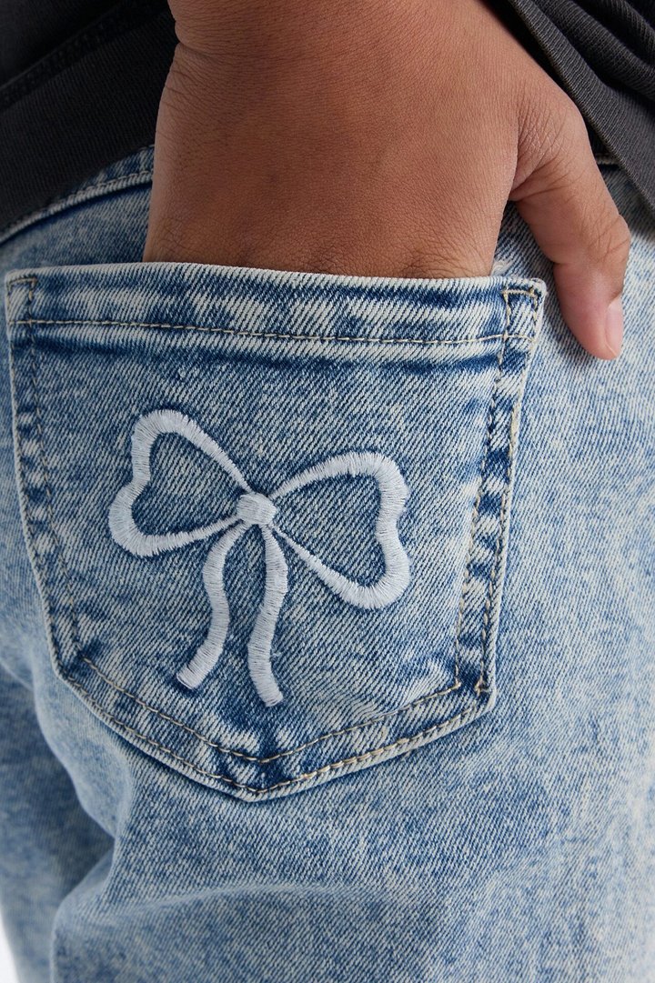Mini On The Right Track Wide Leg Jeans - Medium Wash