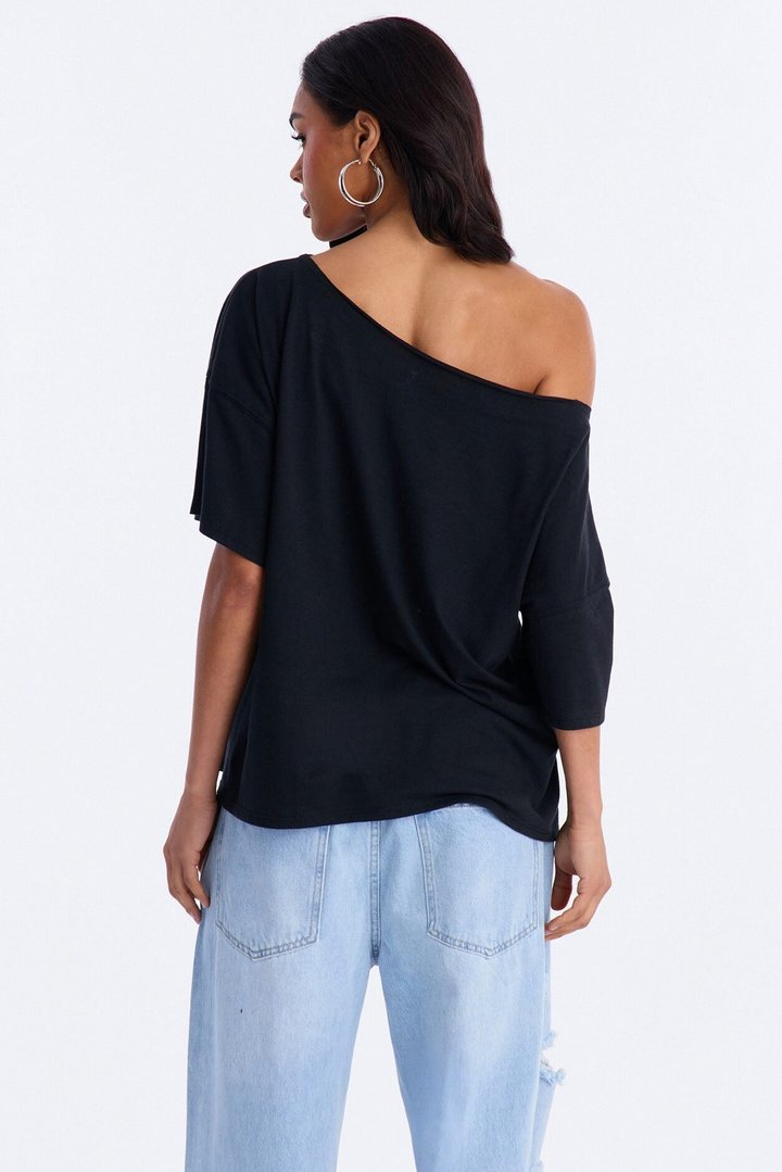 Scarface Off Shoulder Tee - Black