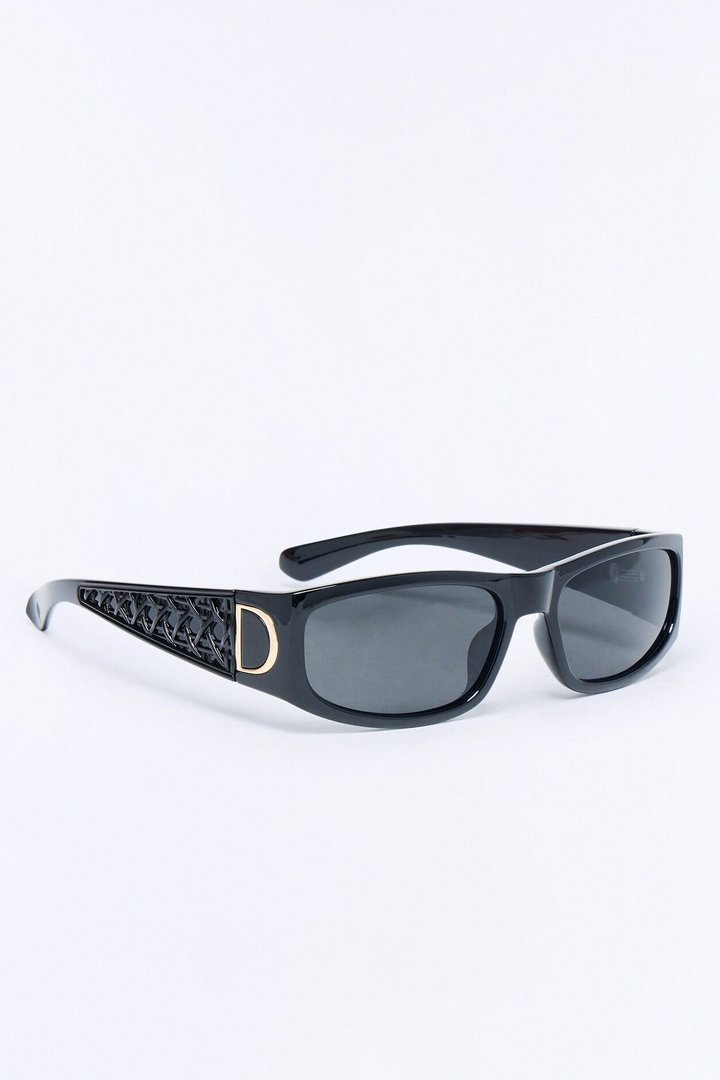 She Is In Control Sunglasses - Black