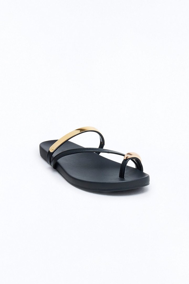 Renee Toe Ring Sandals - Black