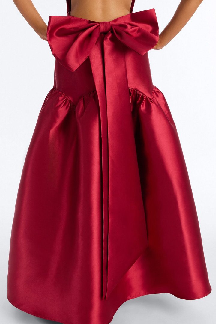 Absolute Stunner Bow Gown - Red