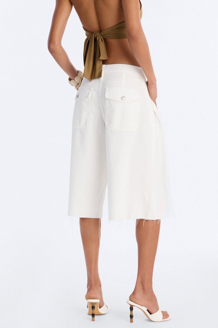 Caroline Twill Side Pleat Low Rise Bermuda Short - Ivory