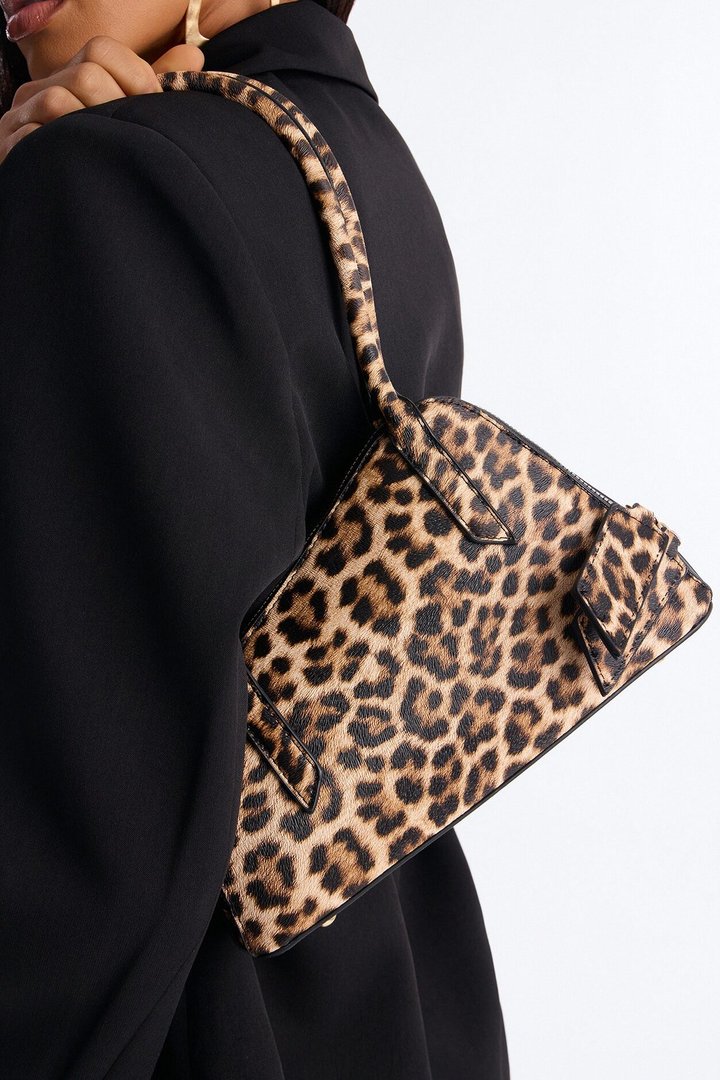 Lucky Catch Embossed Croc Shoulder Handbag - Leopard