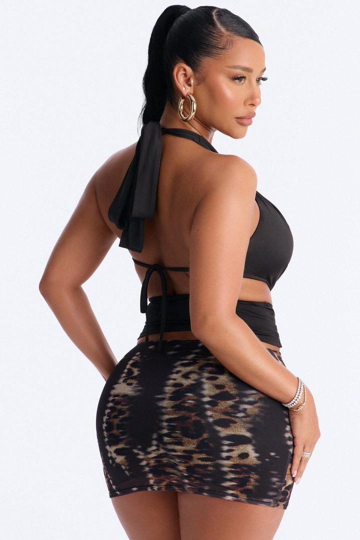Ibizia Baddie Twist Cut Out Hardware Halter Top - Black