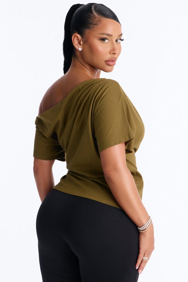 City Lounge Off Shoulder Short Sleeve T-Shirt - Olive