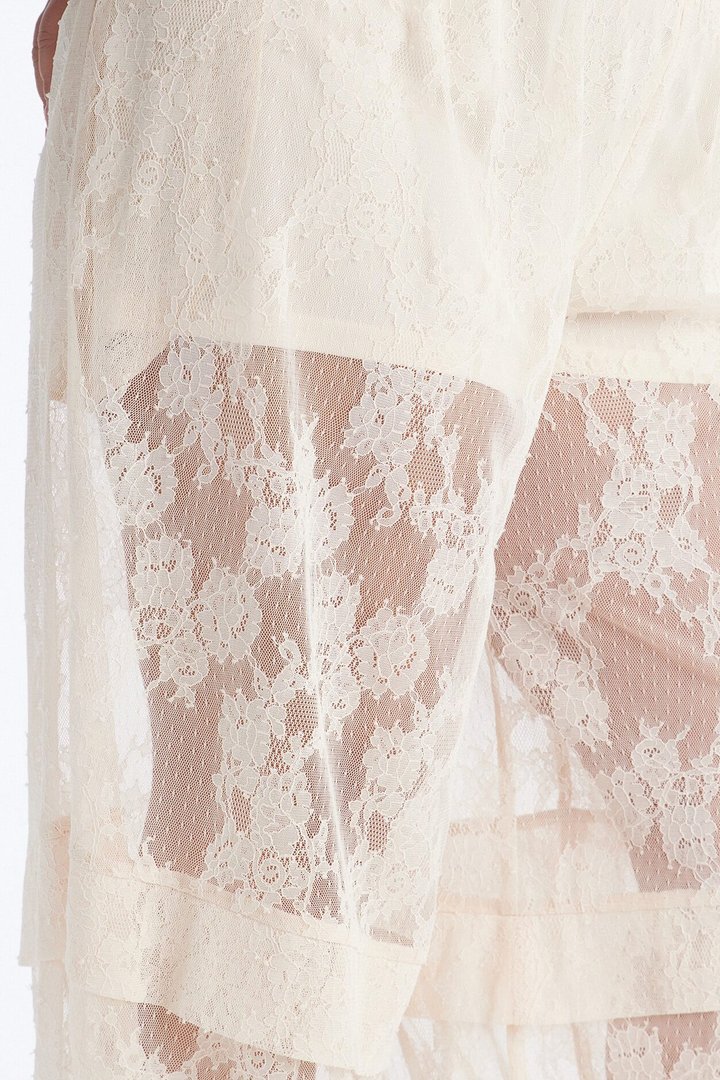Queen Bee Mid Rise Lacey Jogger Pant - Ivory