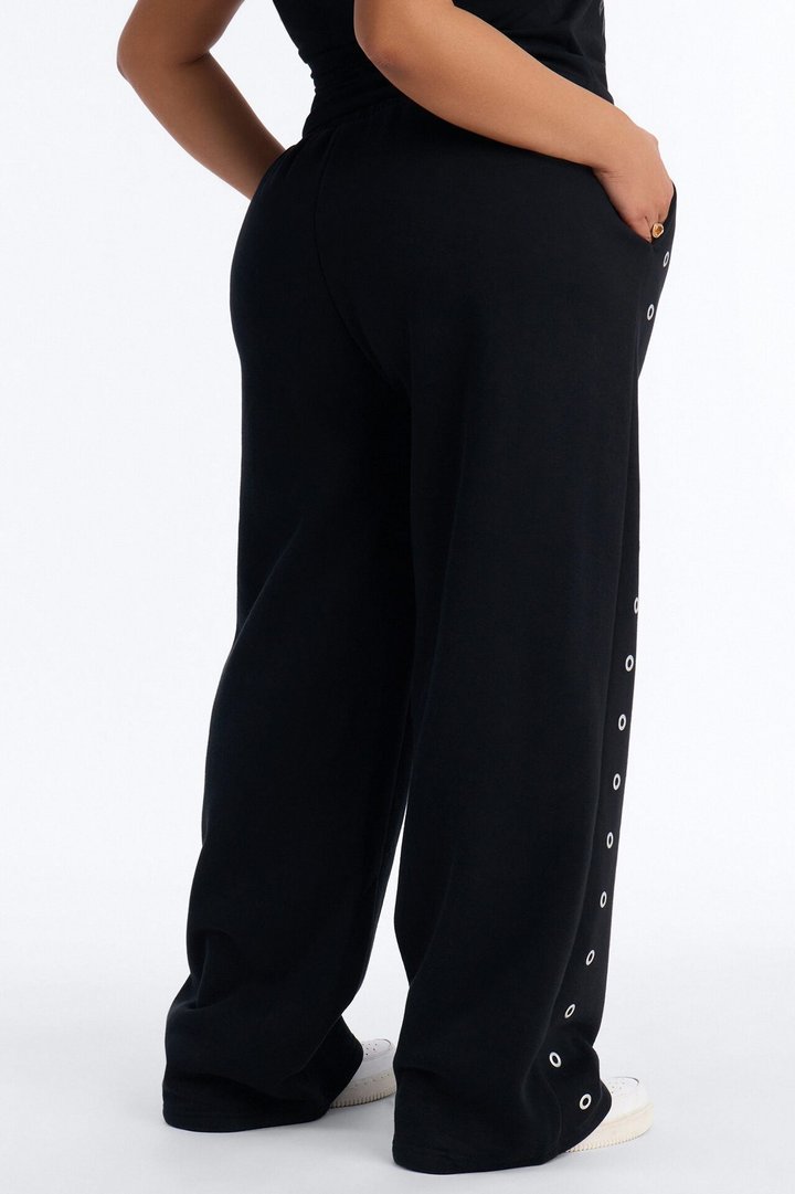 Von Dutch Rocker Wide Leg Grommet Pant - Black