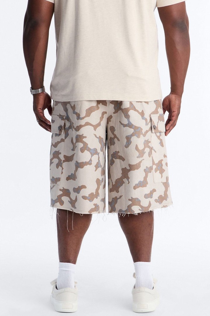 Baggy Subtle Distressed Short - Grey