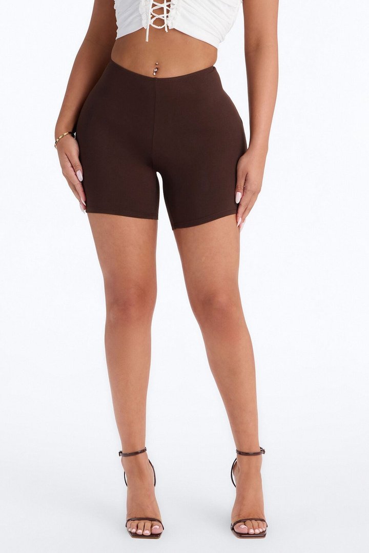 Feeling Cheeky Mid Rise Ruched Butt Biker Short 6″ - Chocolate