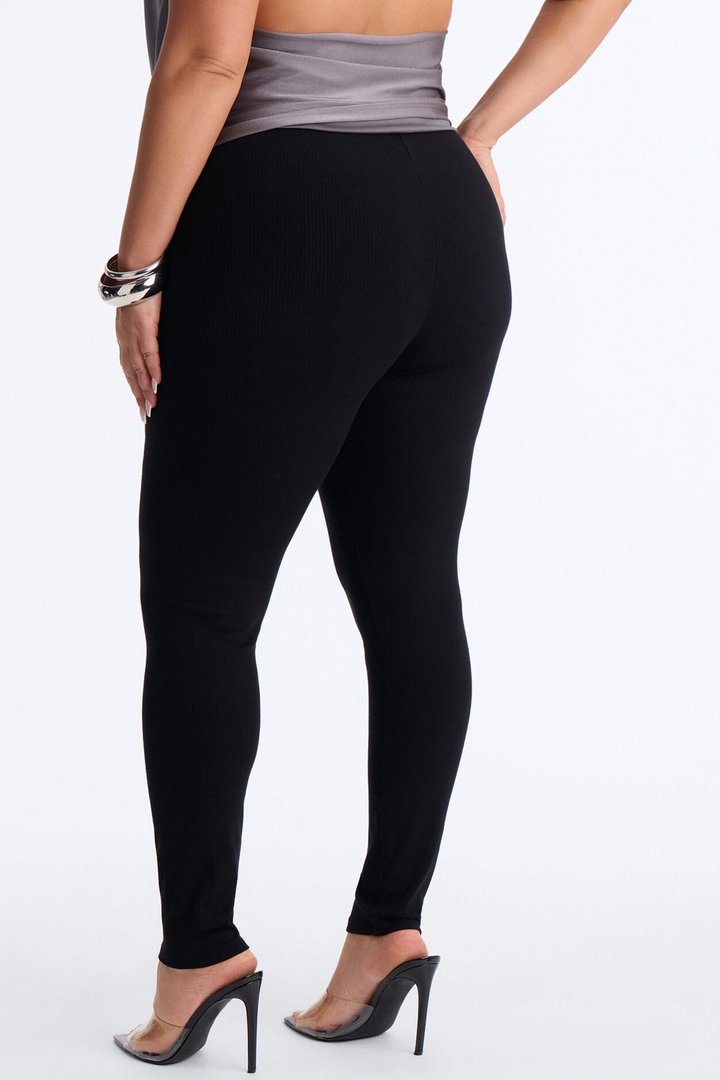 Ultra Ribbed Mid Rise Legging - Black