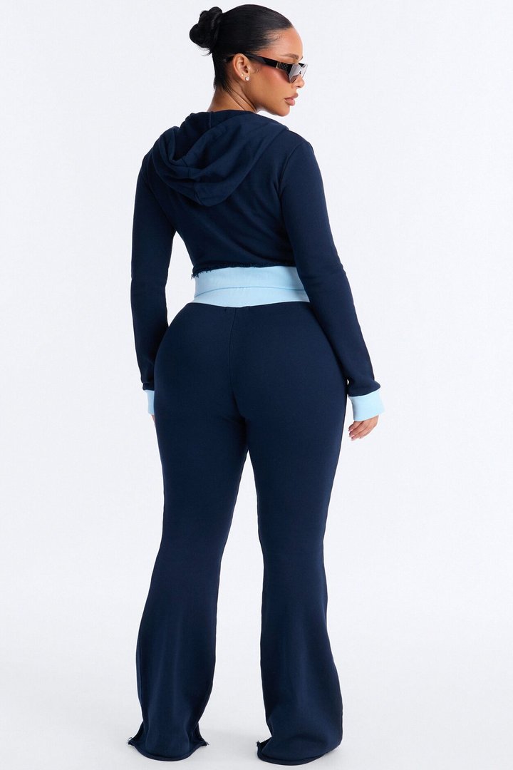 Keeping Up With Me Pant Set - Navy