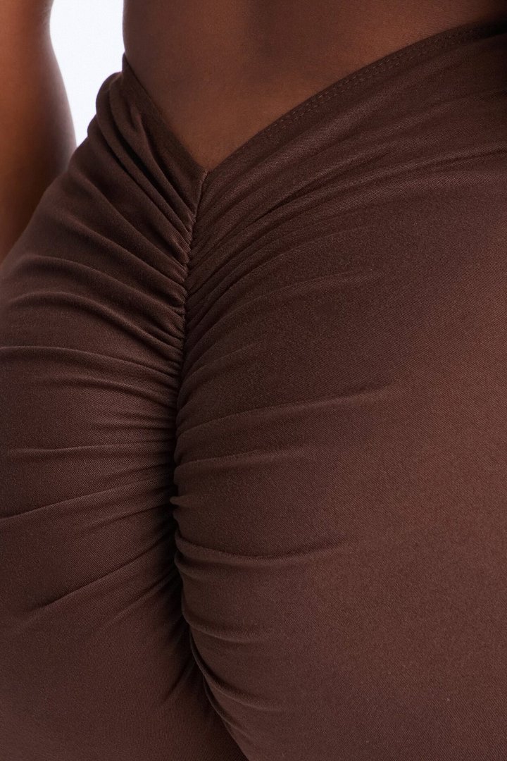 Feeling Cheeky Mid Rise Ruched Butt Biker Short 6″ - Chocolate