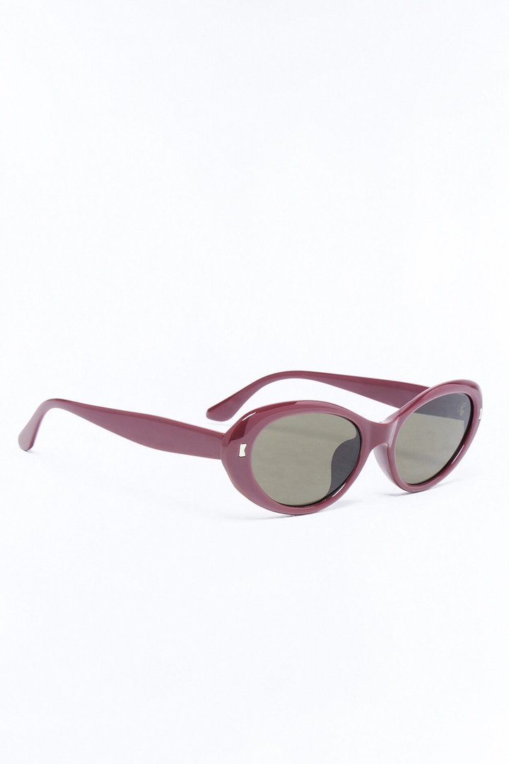 Looking Like A Lady Sunglasses - Burgundy