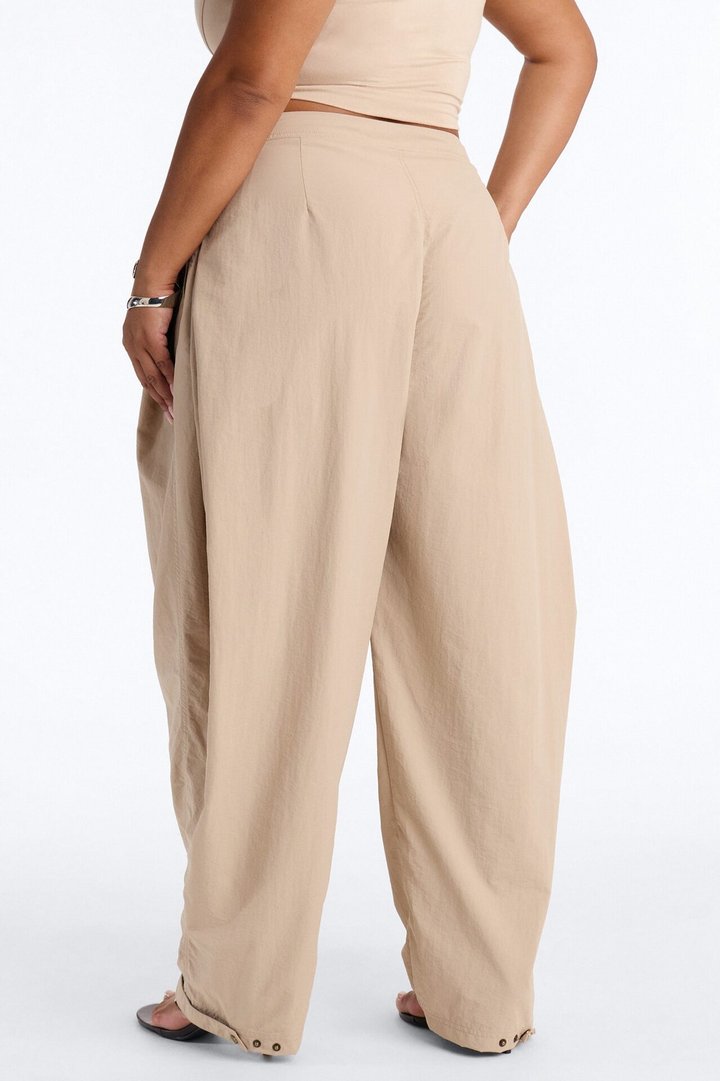 Nylon Windbreaker Pant - Stone