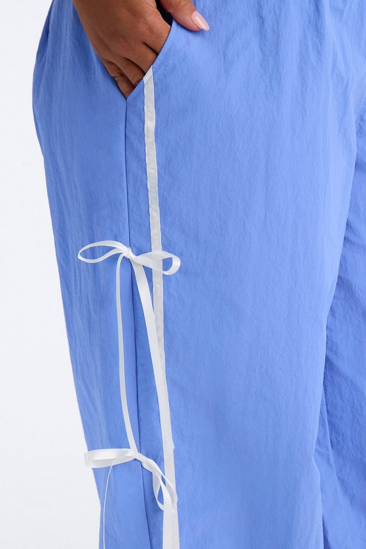 Cindy Windbreaker Track Pant - Periwinkle