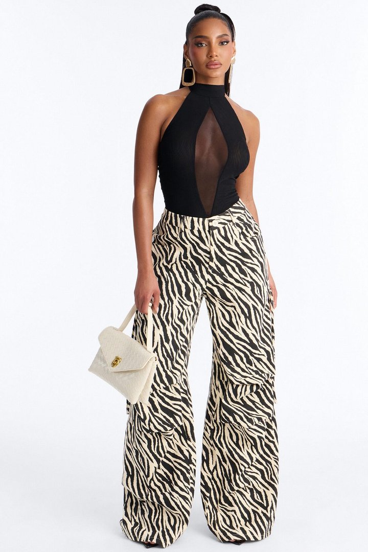 Daring Zebra Wide Leg Pleated Pants 33″ - Black/combo
